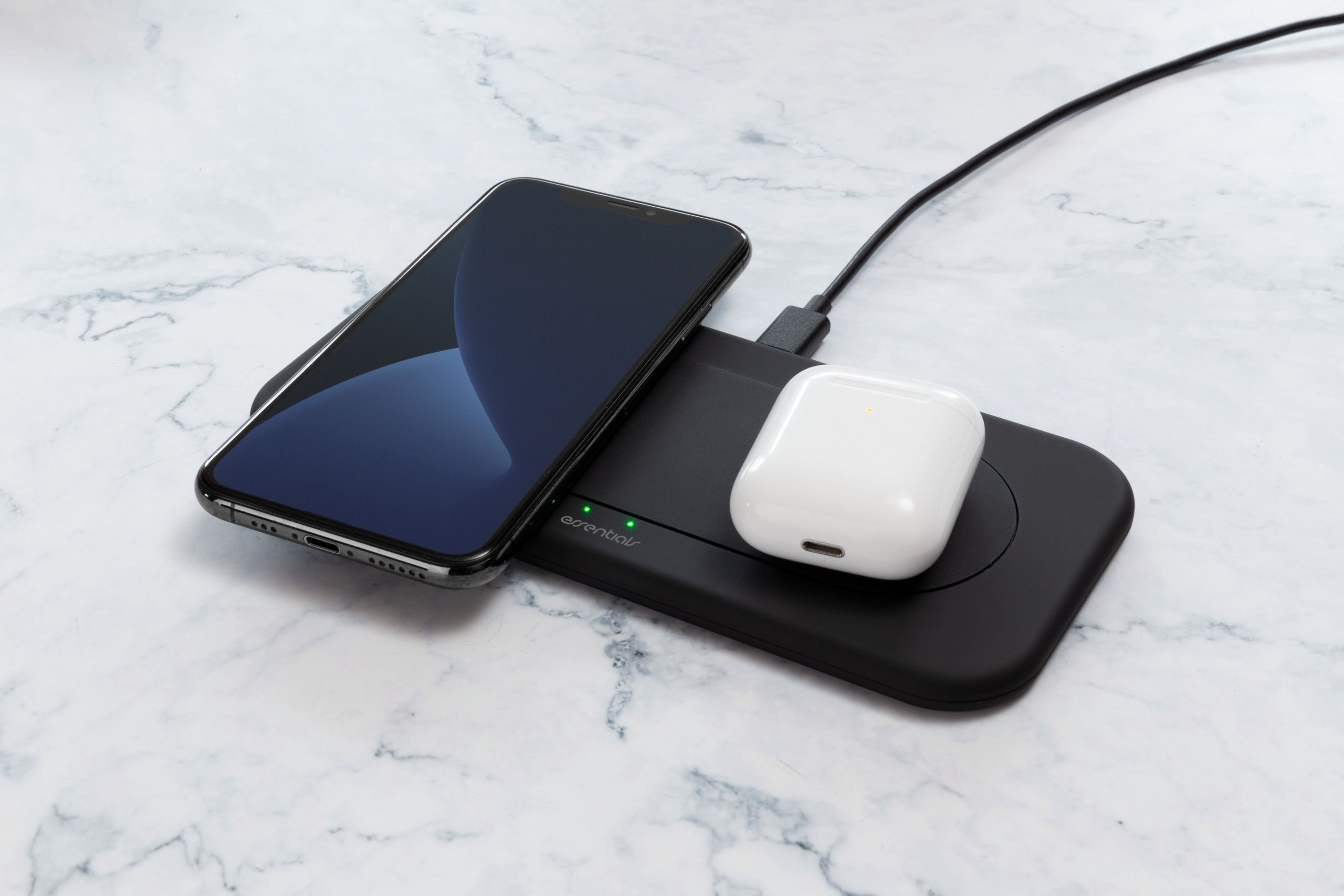 Essentials Qi Dual Wireless Charger 10 W